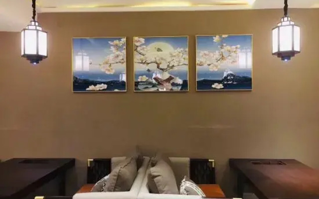 Jiuquan Chuangtong Business Hotel (Municipal Government Yumen Oilfield Company Branch)