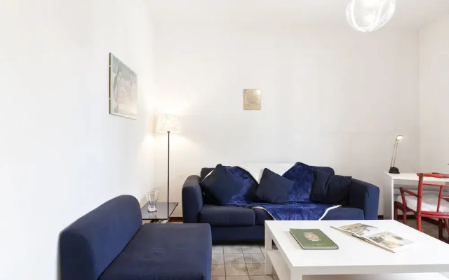Pisa Hospital Apartment With Parking And Balcony