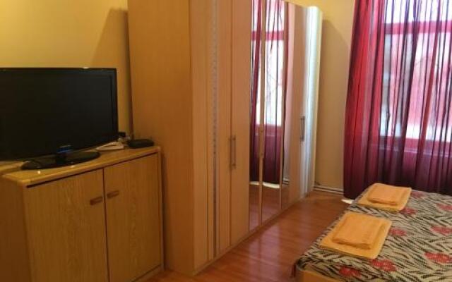 Casa Ovi și Simo