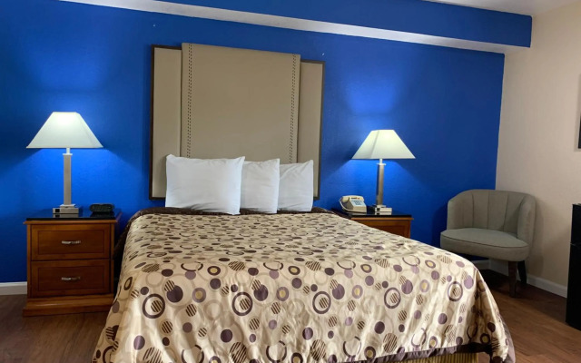 California Inn and Suites Bakersfield