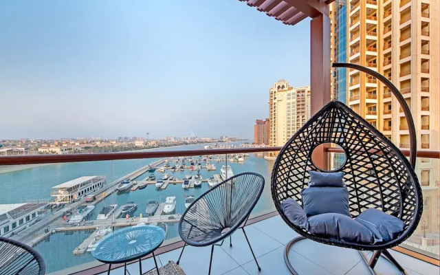 Tranquil Studio With Unmatched Ocean Views in Palm