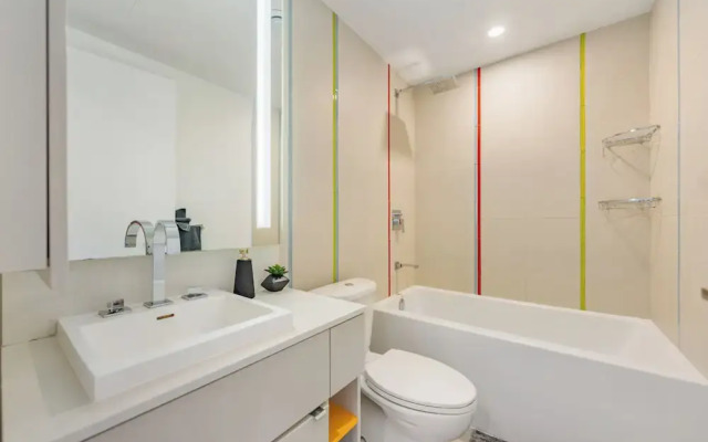 Mövenpick Suites - Downtown Toronto