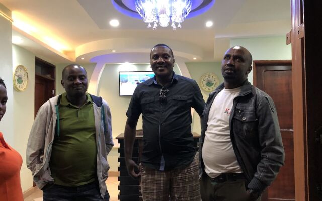 Bunyonyi Heights Inn