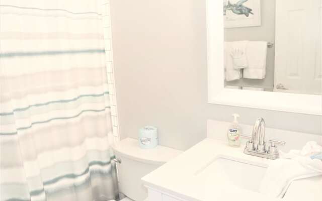 Jamaica Royale T23 - 2 Br Condo