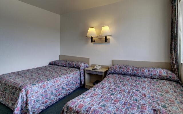 Quality Inn & Suites Des Moines Airport