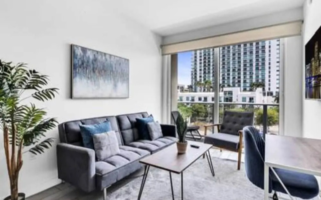 Modern 1BR Apt In Edgewater Free Parking