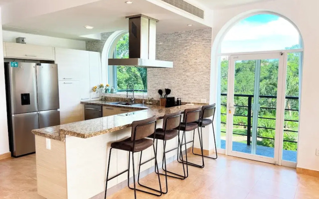 High-End Waterfront Condo Secrets Waters