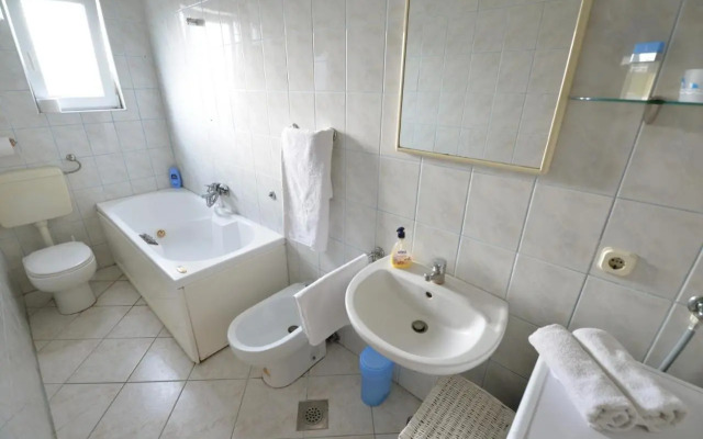 Apartman Rašip, Murter