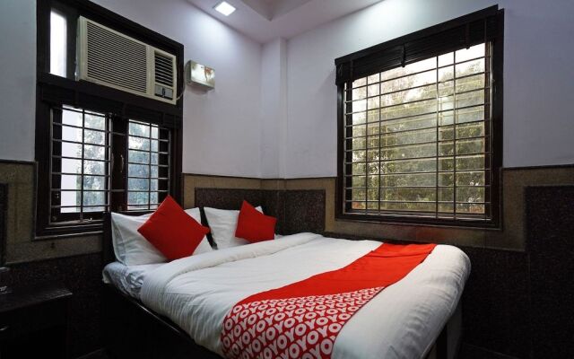 OYO 49019 Aasha Residency