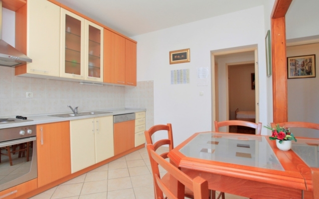 Apartment Jakica - family apartment with garden terrace A1 Mate Korcula, Island Korcula