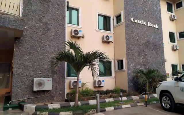 Rolak Hotel and Suites