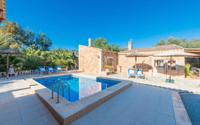 H Rreo in Campos With 3 Bedrooms and 2 Bathrooms