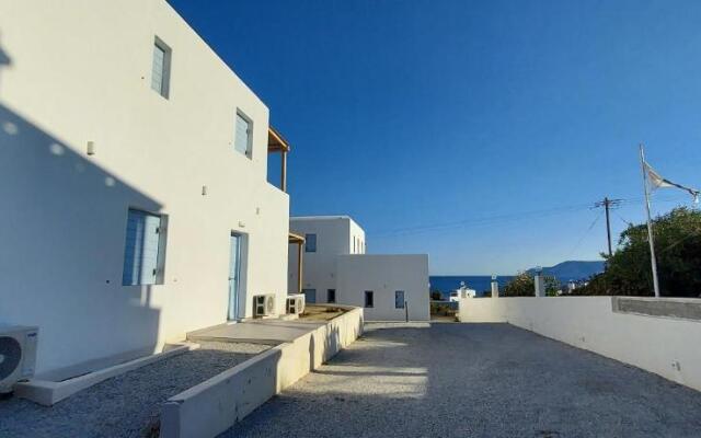 Casa Di Kimolos Apartments