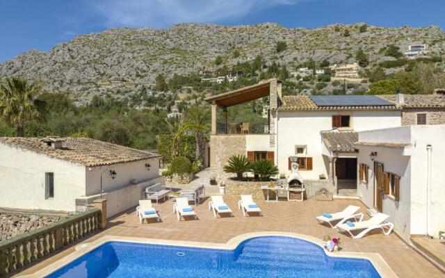 Villa Sa Font / Les Cases de la Font
