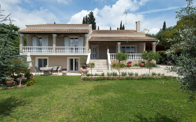 Georgia's Corfu Apartment