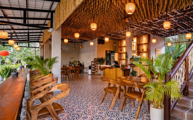 RiverTree Villa & Resort
