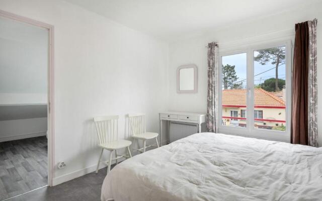 Une grande villa dans les pins, entre Loire et Océan