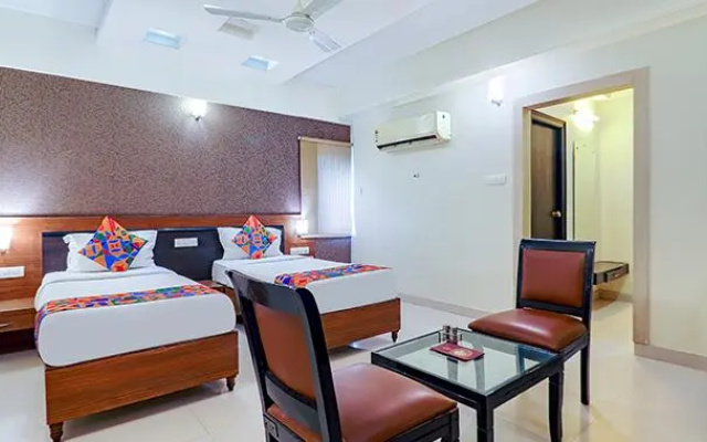 Fabhotel Nera Regency