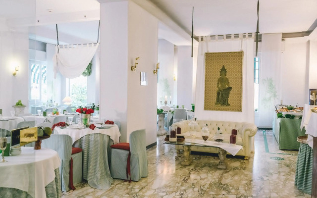 Hotel Eveline Portosole