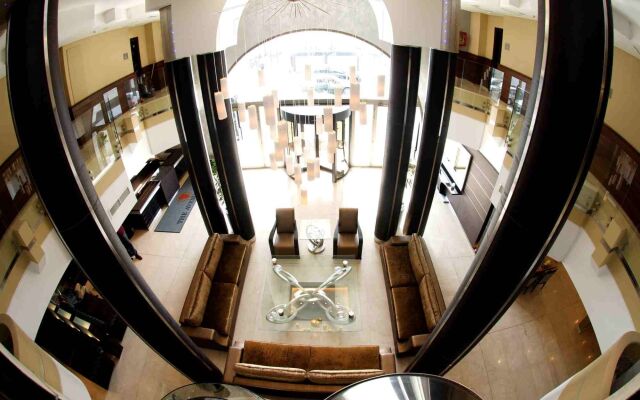 The Avenue Suites