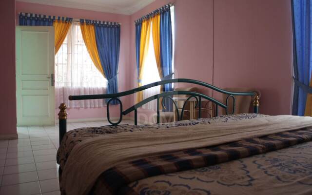 Villa Kota Bunga Sakura