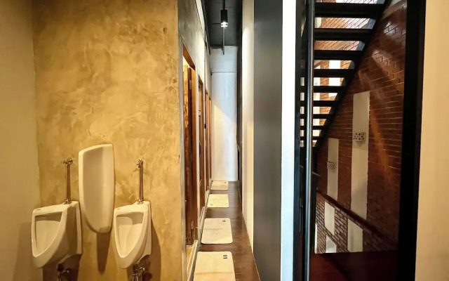 Deva Hostel & Relax Pool