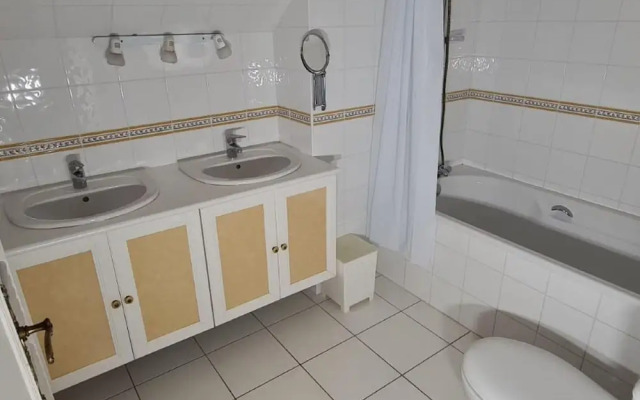 Beautiful Holiday Home With Private Pool