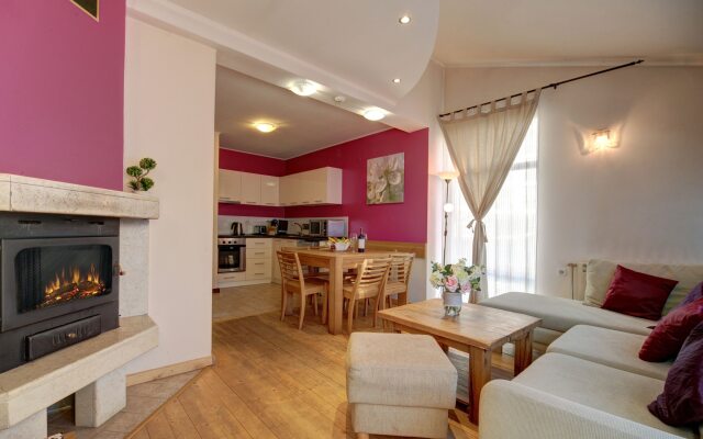 Redenka Holiday Club