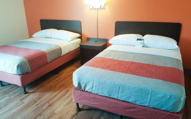 Motel 6 Maryland Heights, MO