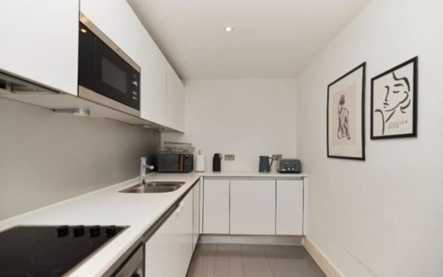 The Graham Park Hideout - Breathtaking 2bdr Flat With Balcony