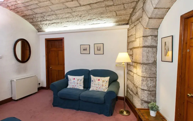 Royal Mile Apartments