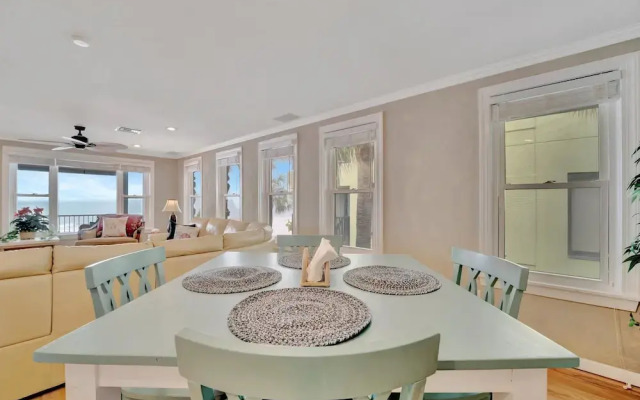 Stones Throw Beachfront Luxury Suites