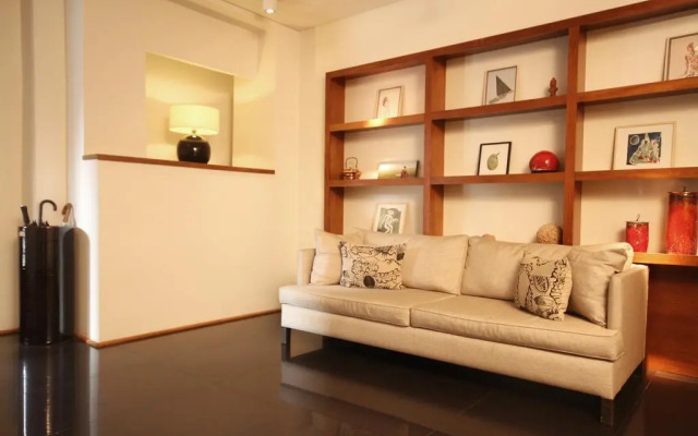 Art Suites & Gallery