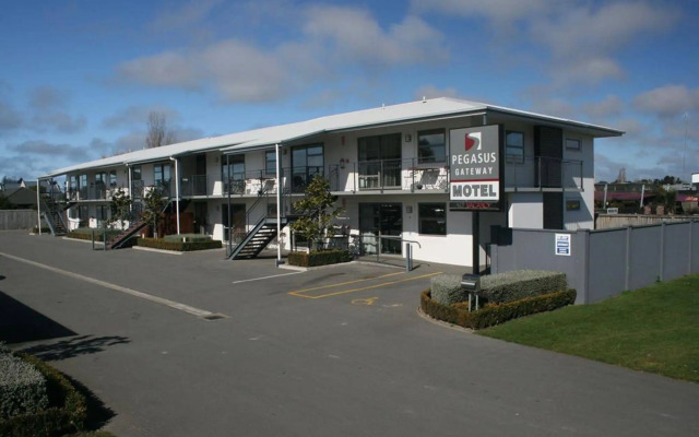 Pegasus Gateway Motels and Apartments