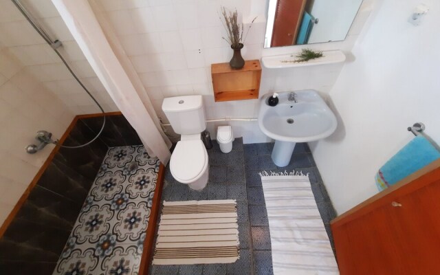 ada-art guesthouse
