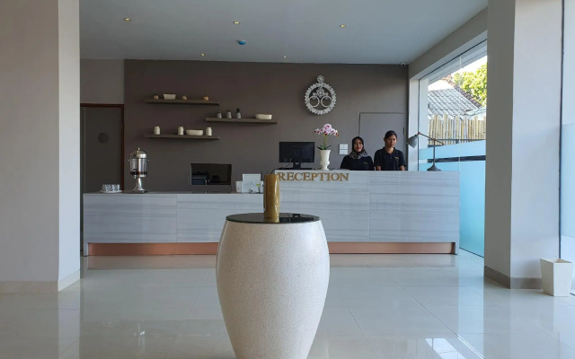 Hart Hotel Premium Rapatmaja