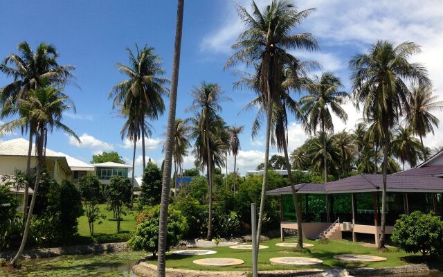 Suwan Driving Range and Resort