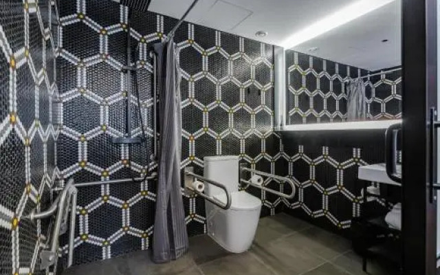 Reina 107 Beach Boutique