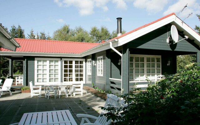 Spacious Holiday Home With Sauna in Logstor
