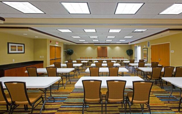 Fairfield Inn & Suites Toledo North