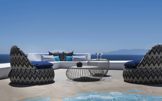 Amyth of Mykonos Super Paradise