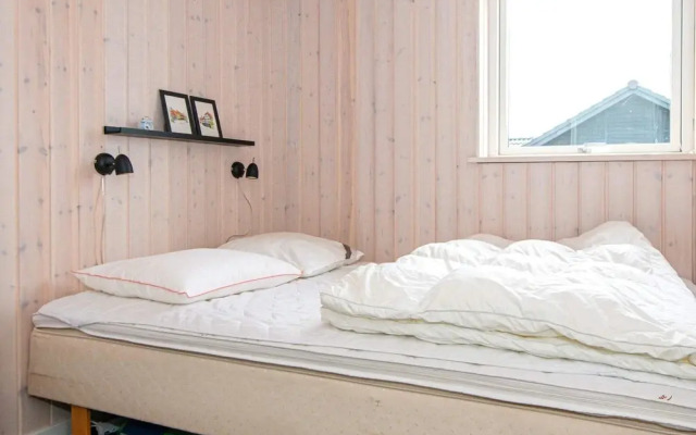 6 Person Holiday Home in Ebeltoft-by Traum