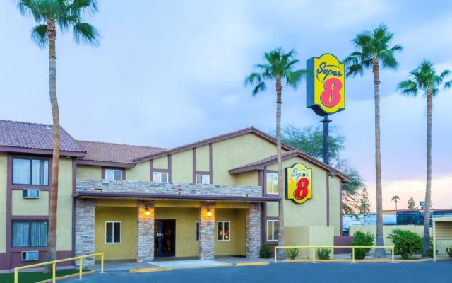 Super 8 Goodyear/Phoenix Area