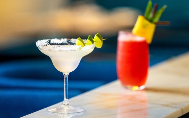 Blanc Smith Residence