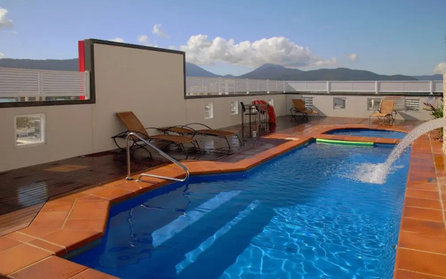 Best Western Plus Cairns Central Apartments