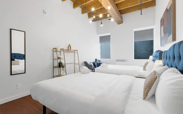 The Little Prince Rooms-Old Montreal