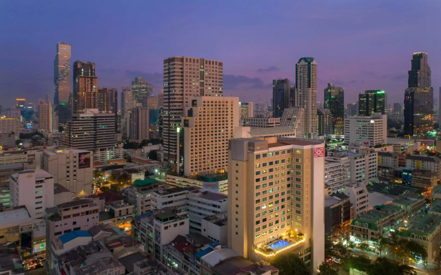 Hilton Garden Inn Bangkok Silom
