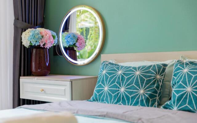 Sea House Hotel & Apartments