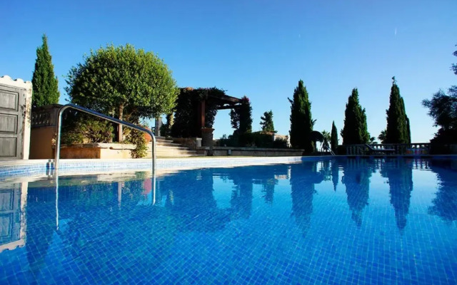 Reserva Rotana Hotel