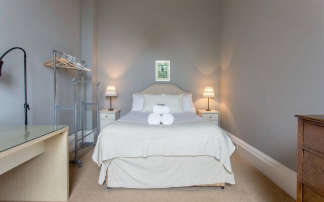 Doune Terrace Apartment: Edinburgh New Town Prime Location